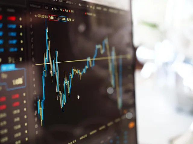 blur, chart, computer, data, finance, graph, growth, line graph, stock exchange, stock market, technology, trading, data, finance, finance, graph, stock market, stock market, stock market, stock market, stock market, trading, trading, trading, trading. Improving international SEO: market validation before anything else